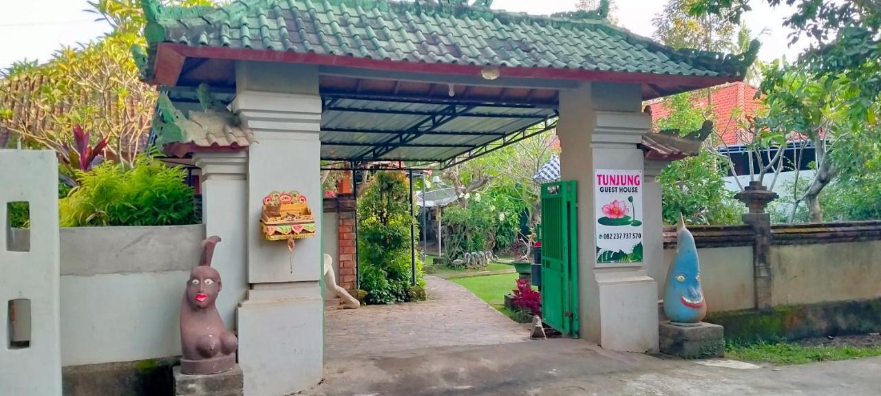 Tunjung Guest House Lovina Beach Pabean Buleleng Exteriör bild