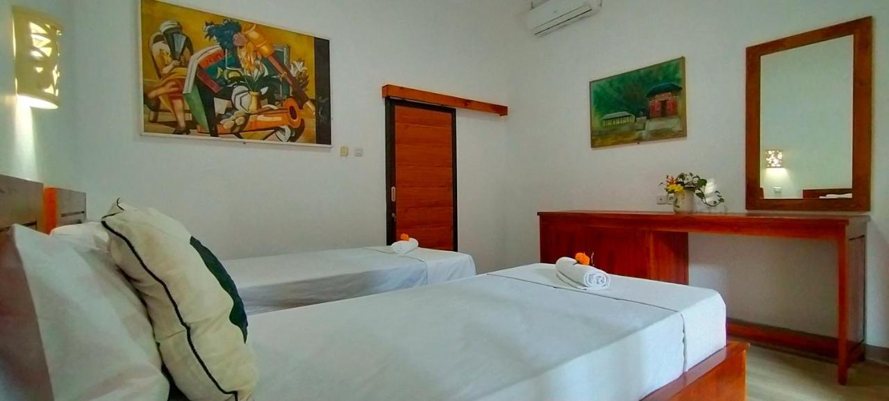 Tunjung Guest House Lovina Beach Pabean Buleleng Exteriör bild
