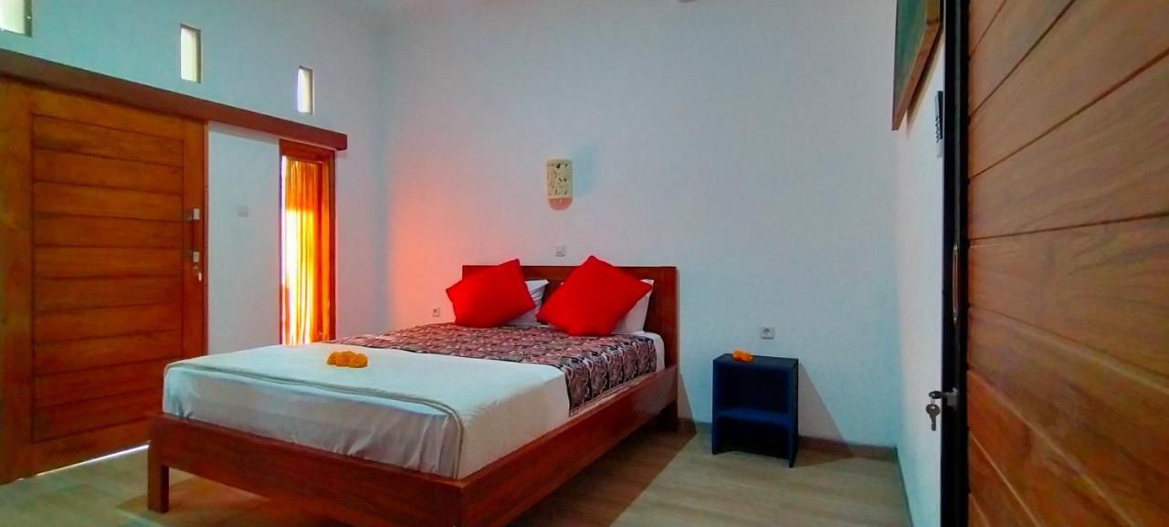 Tunjung Guest House Lovina Beach Pabean Buleleng Exteriör bild